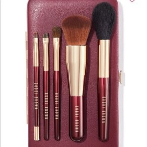NWOB Bobbi Brown Makeup brush set